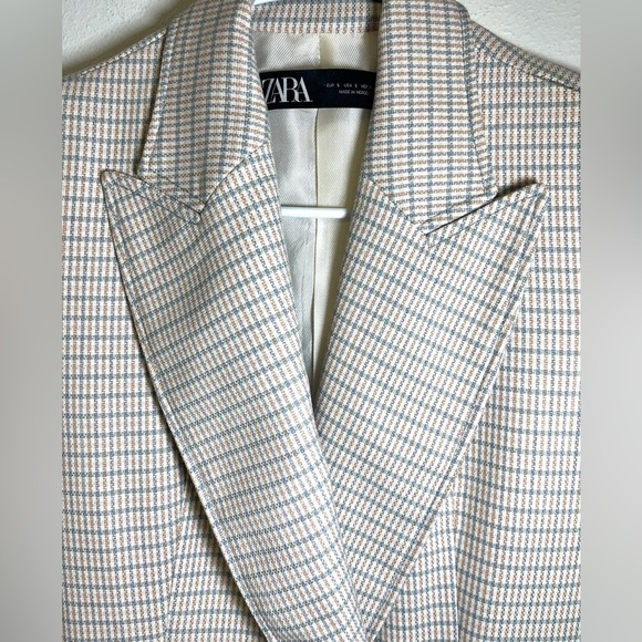 Zara Double Breasted Long Blazer with Notched Lapel Collar  
Size Small - Picture 6 of 7